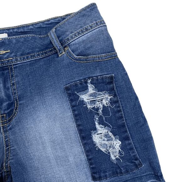 C est. 1946 Women's size Stretch denim Cutoff patched distressed 4" Jean shorts - Picture 8 of 15